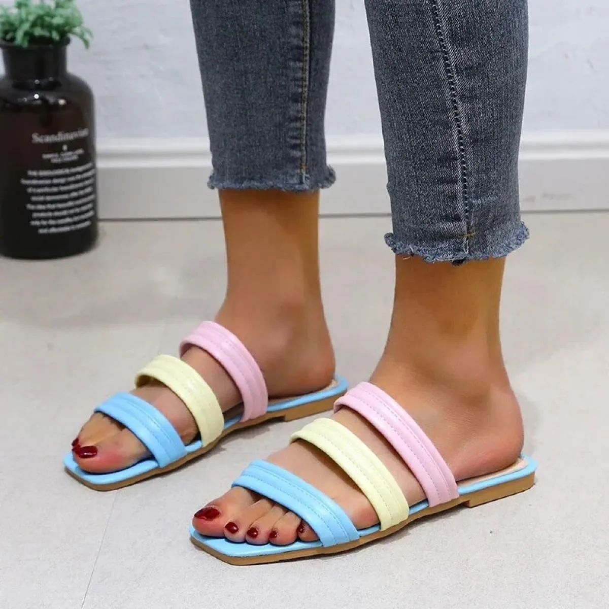 2024 Pantofole da donna estive Sandali da spiaggia in pelle color block per esterni Pantofole da casa ad asciugatura rapida Pant