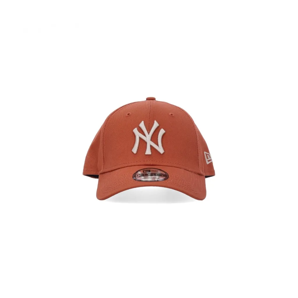 cappellino visiera curva uomo mlb league essential 940 neyyan BRICK RED/STONE