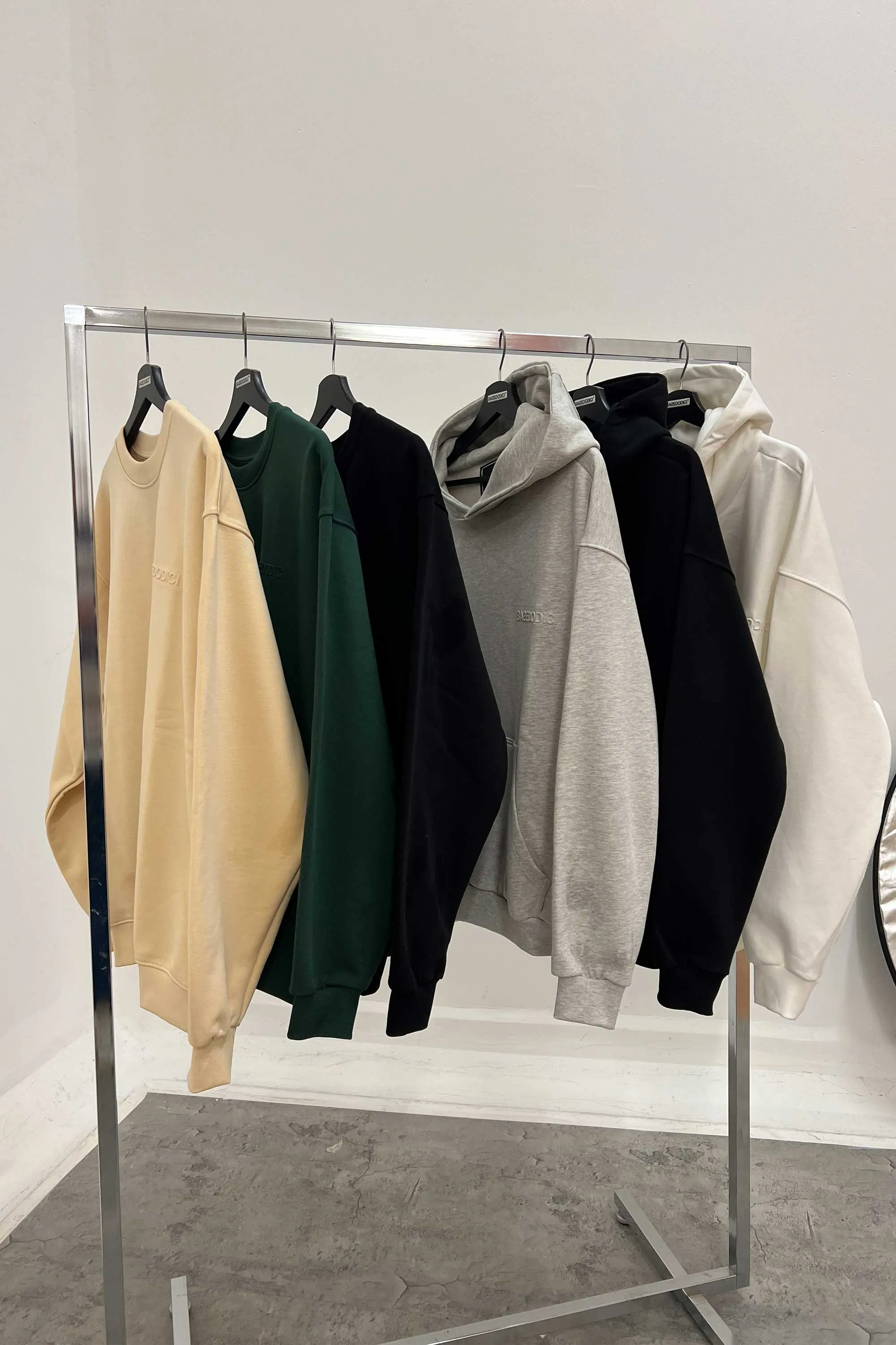 Crewneck ULTRABASIC Cream