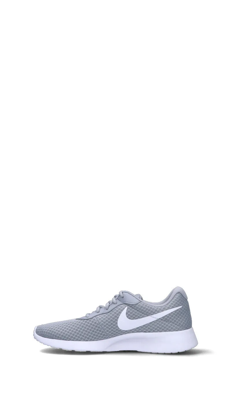 NIKE - TANJUN