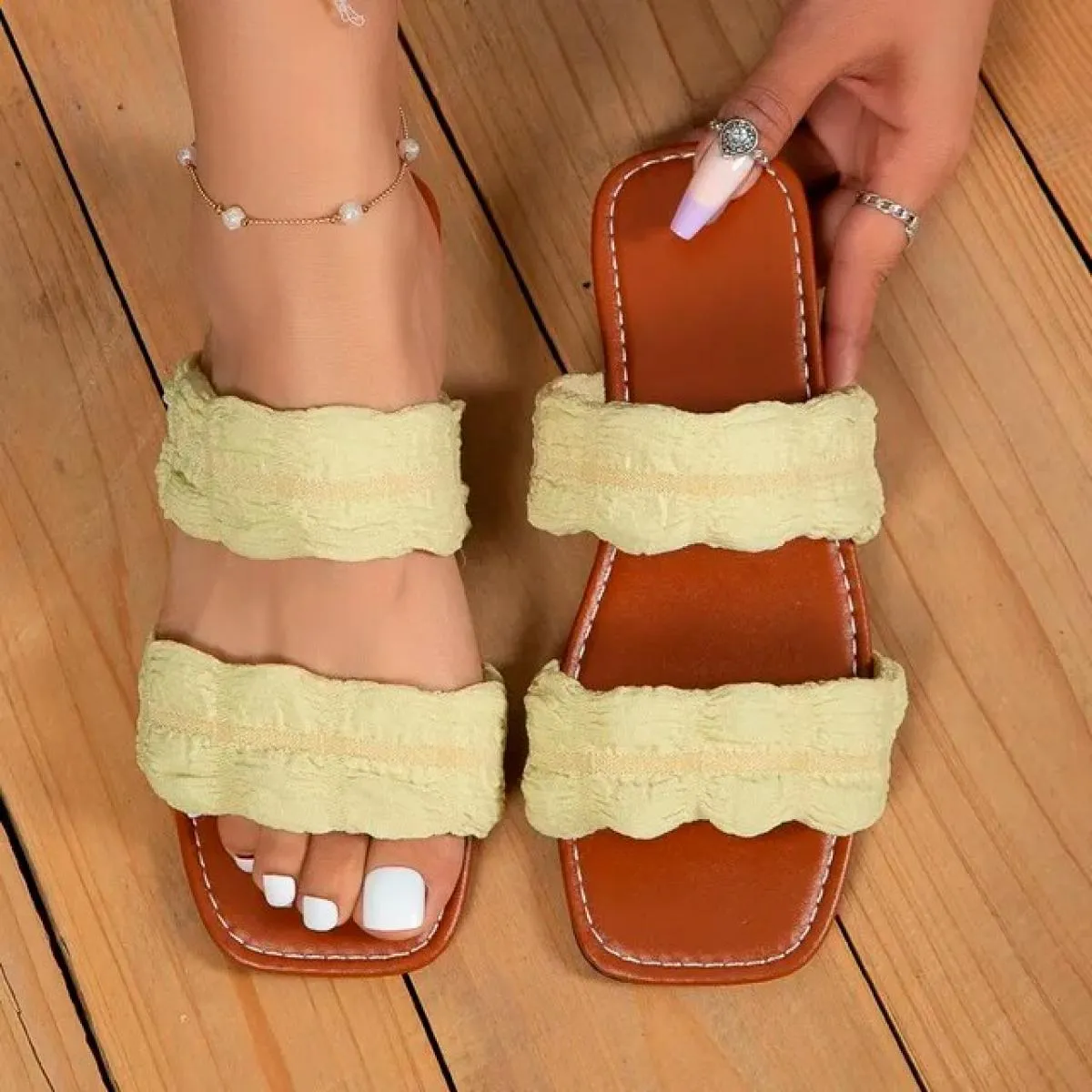 Nuove pantofole da donna Sandali di lusso firmati in pelle intrecciata Infradito da donna Pantofole da donna di alta qualità Sca