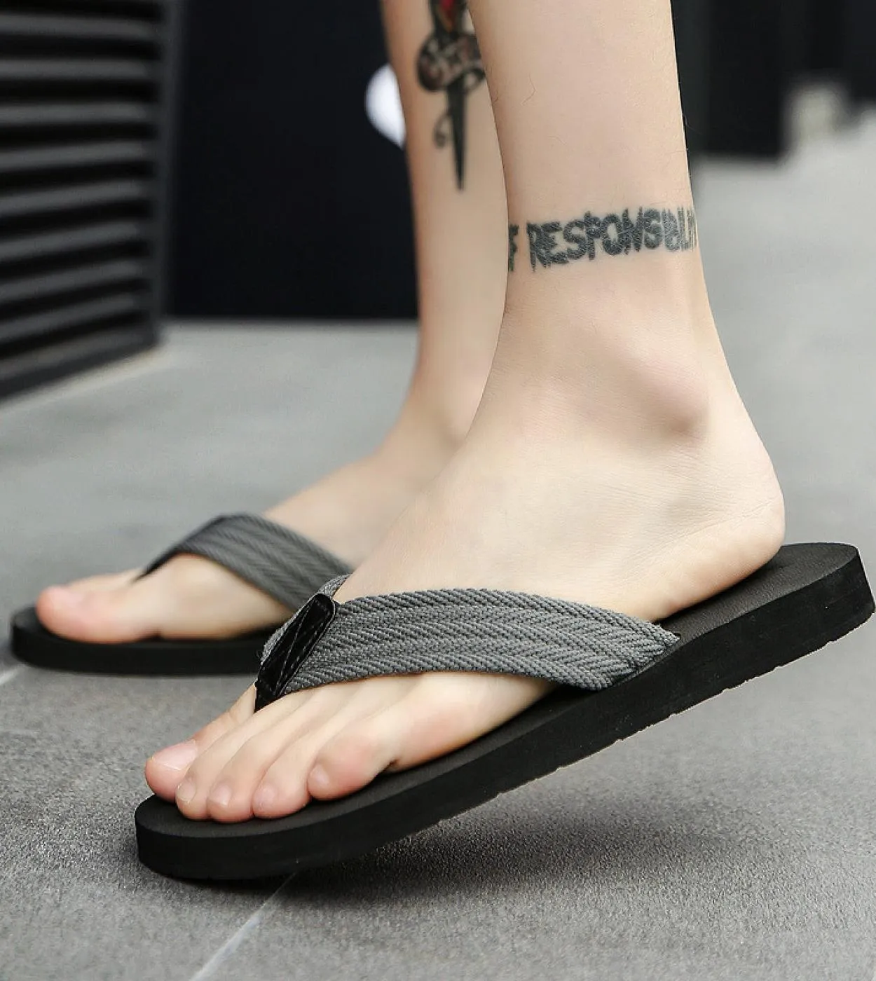 Pantofole infradito da uomo nere Pantofole da uomo estive infradito nere Taglia 14 Infradito da uomo Pantofole da uomo