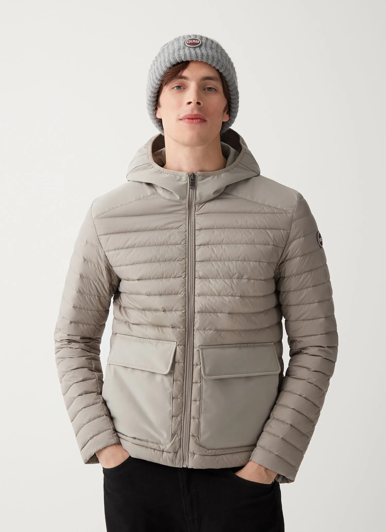 Sporty down jacket with fixed hood